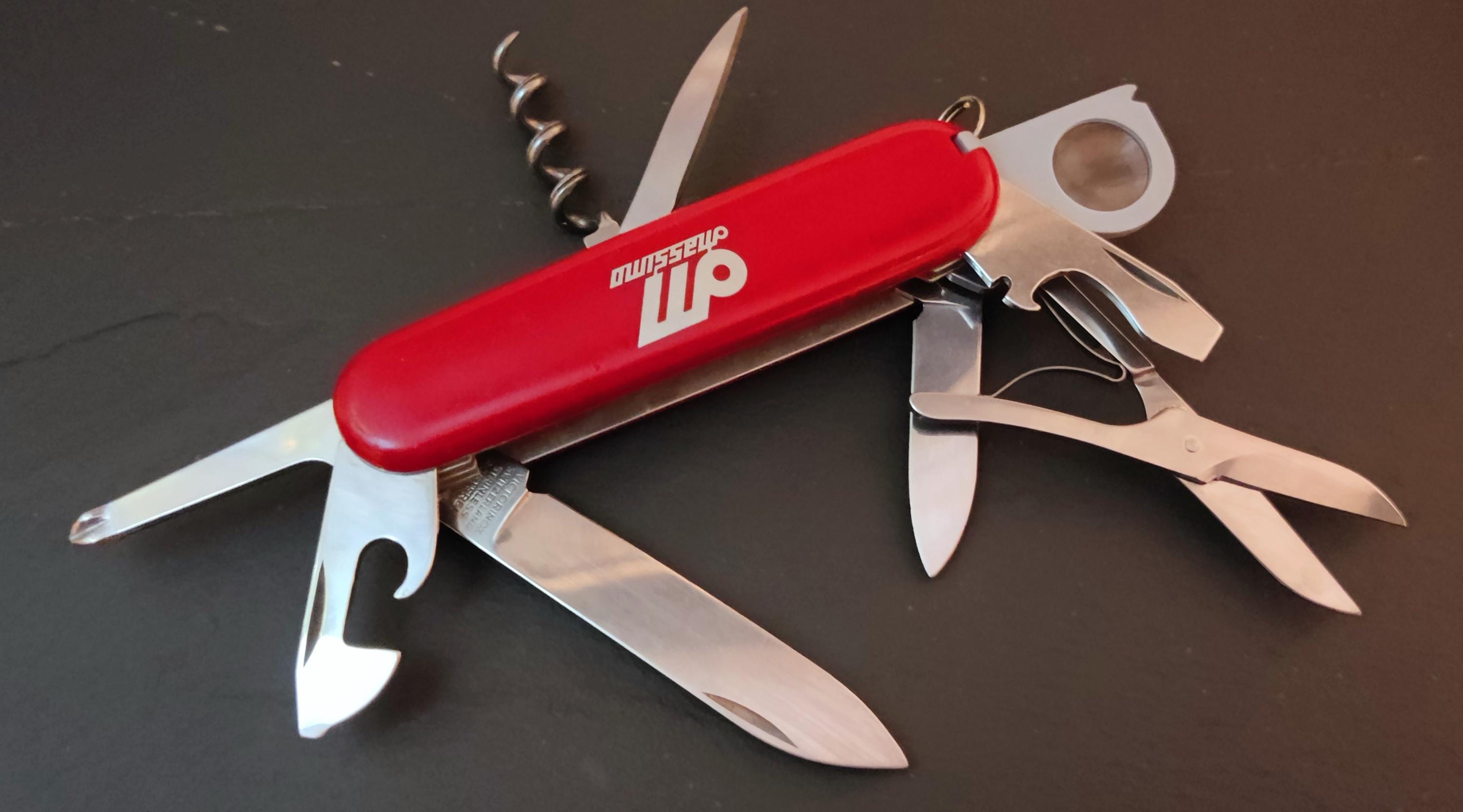 Victorinox Swiss Army Explorer Massimo com incrustação de metal 1976-1983