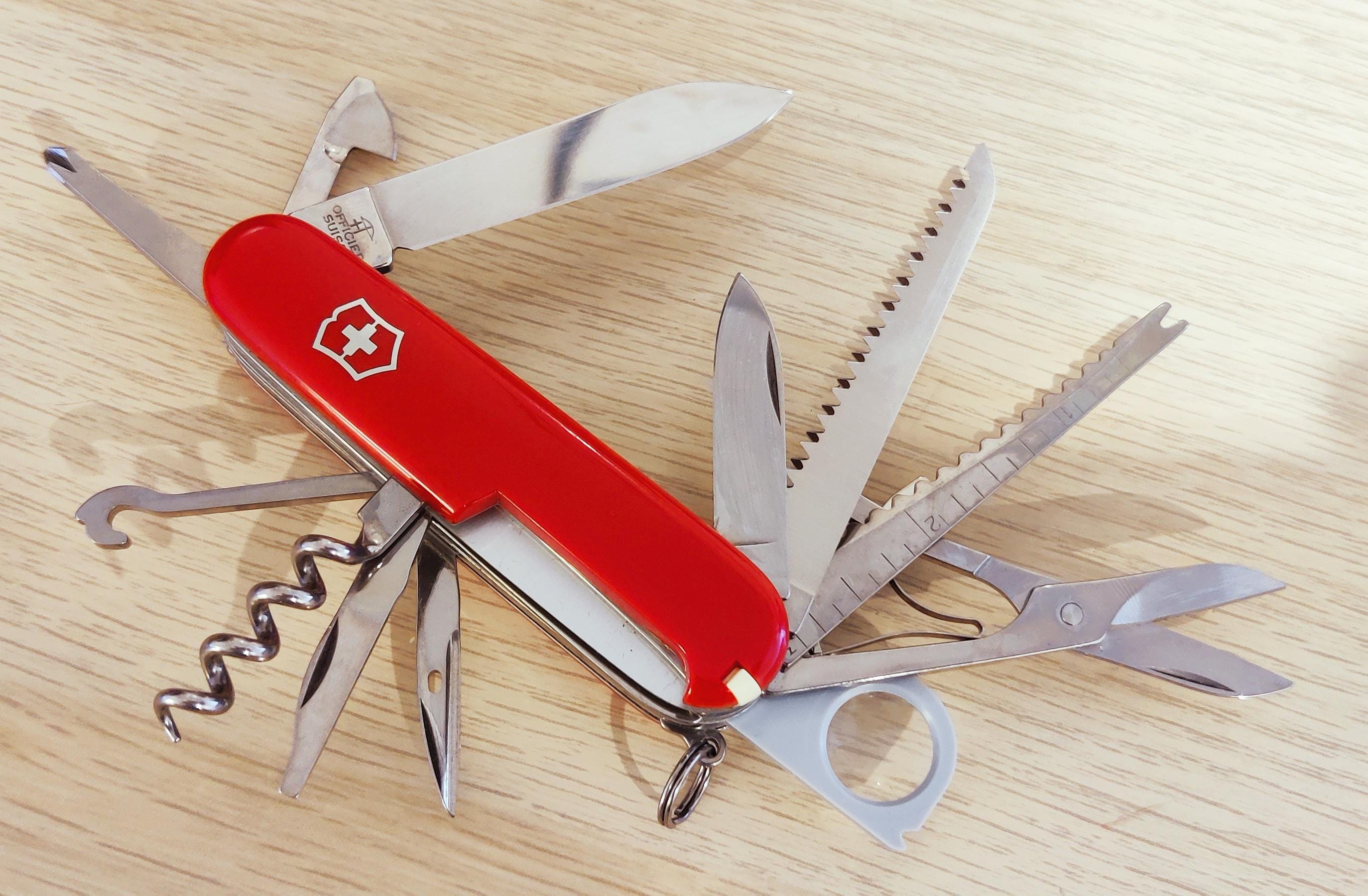 Victorinox Swiss Army Outdoorsman Marlboro Unlimited 1991-1992