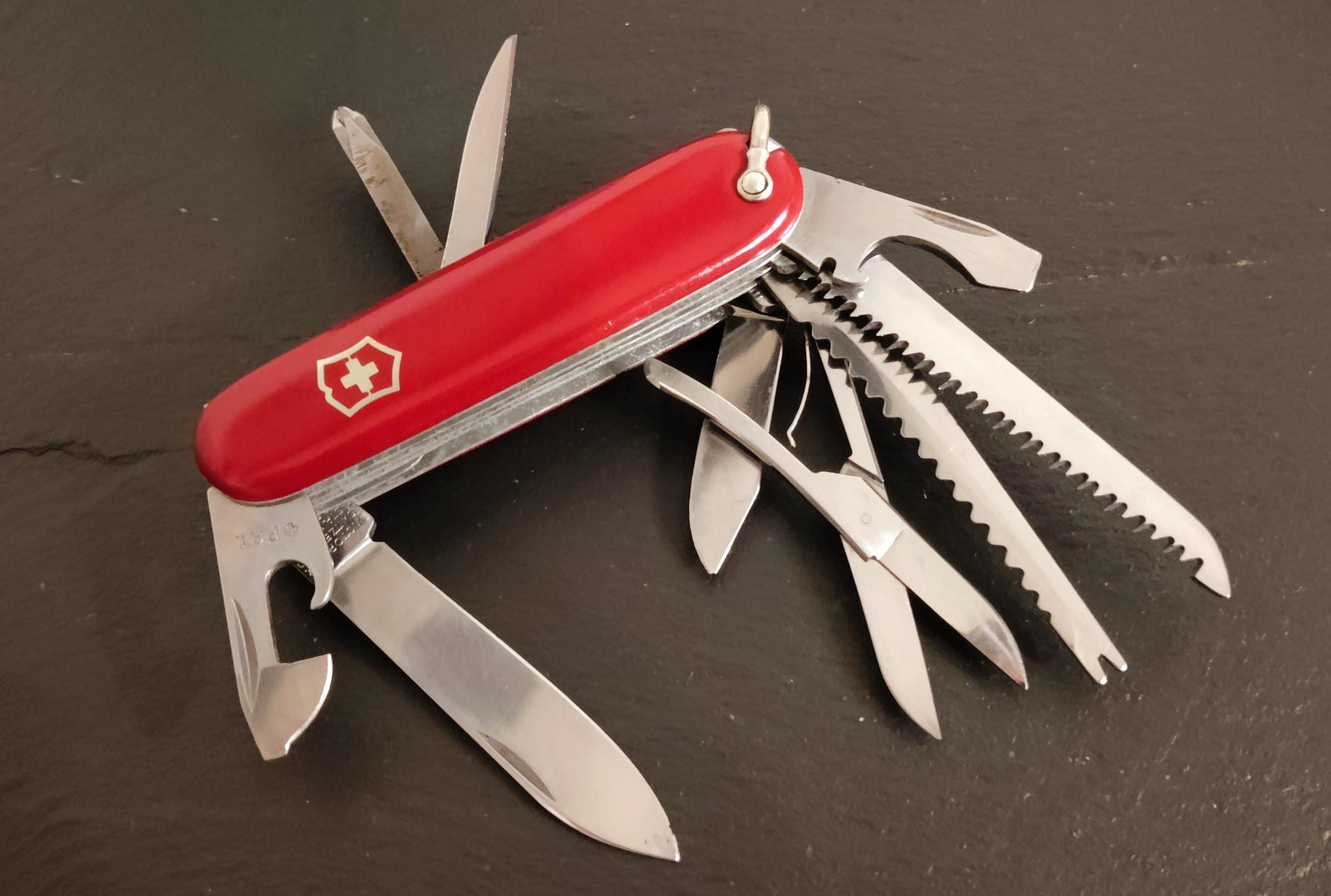 Victorinox Swiss Army Deluxe Fisherman Model 136f Victoria 1961-1963