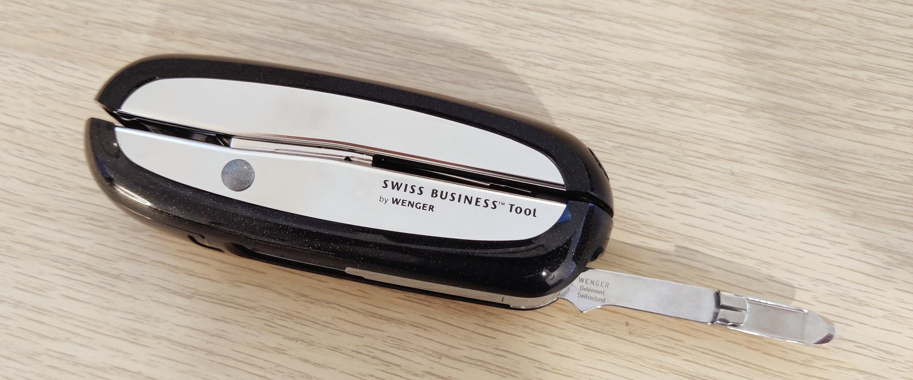 Wenger Swiss Army Business tool 45