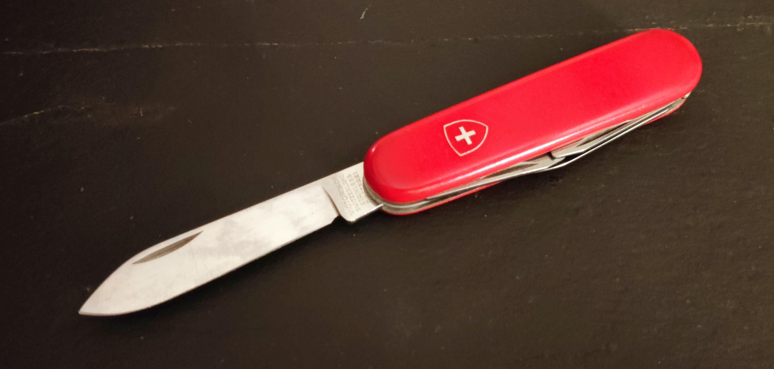 Victorinox Swiss Army Recruit 84mm Economy 1976-1985 no ring model