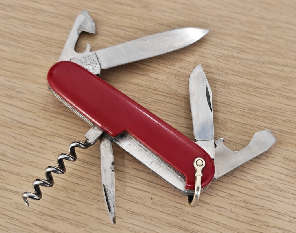 Victorinox Swiss Army Tourist Victoria 1961-1968 Bail