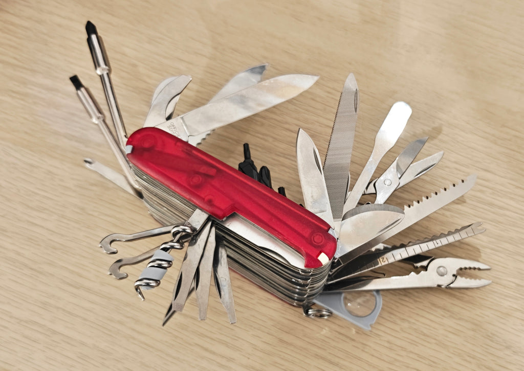Victorinox Swiss Army Knife Swisschamp XAVT NIB