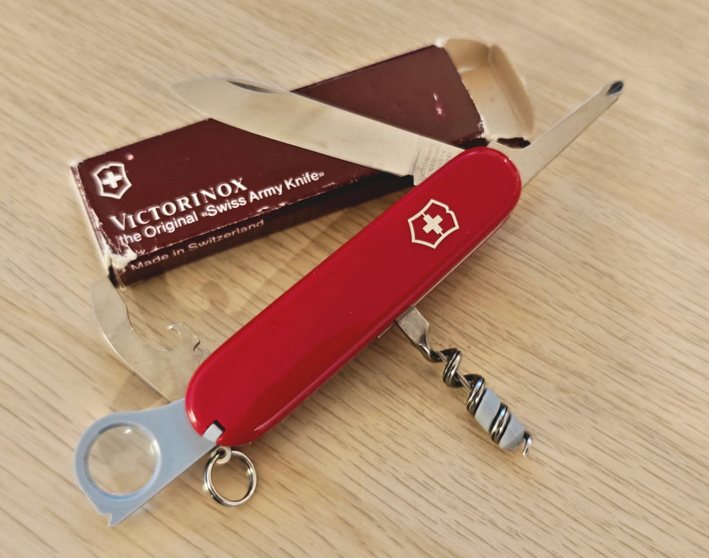 Victorinox Swiss Army Scientist 1986 NIB
