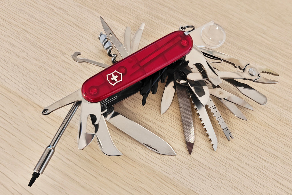 Victorinox Swiss Army Knife Swisschamp XLT NIB