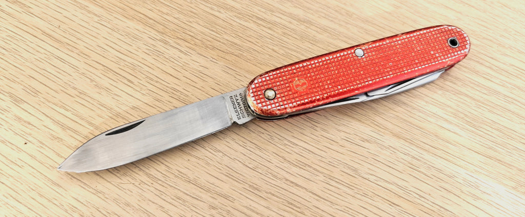 Victorinox Swiss Army Knife Soldier 1962 Elsener Victoria Red