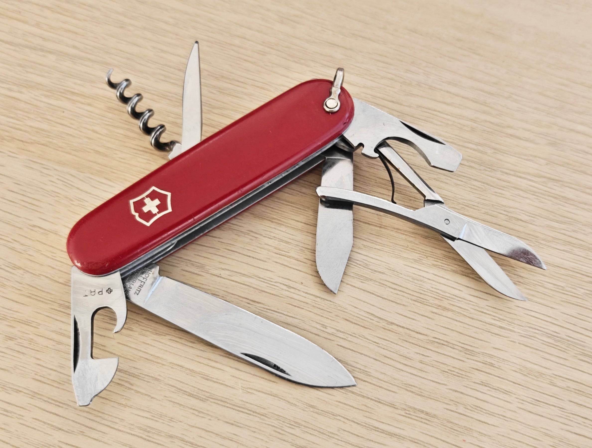 Victorinox Swiss Army Climber 235U Hoffritz Victoria 1961-68 Bail
