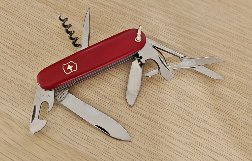 Victorinox Swiss Army Climber President 235U Victoria 1961-68 Bail