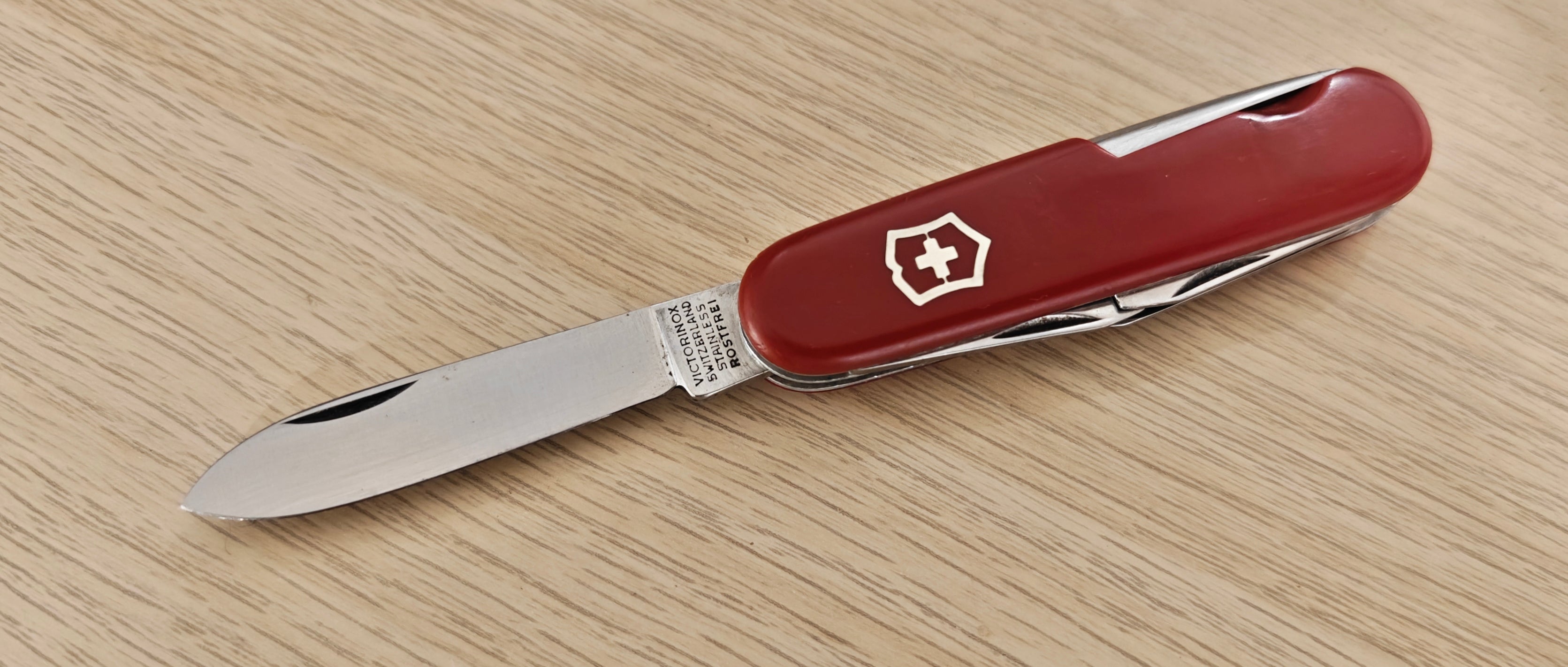 Victorinox Swiss Army Knife Tourist Victoria 1957-61 – SAKnife