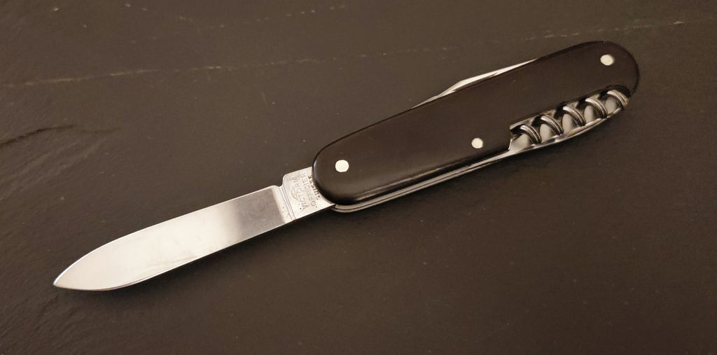 Victorinox Swiss Army Standard Model 234 Victoria Horn scales 1961-1971 FBW
