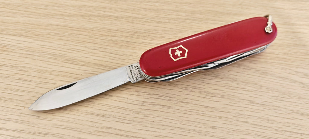 Victorinox Swiss Army Knife Huntsman/Woodsman Victoria 1961-1963 bail