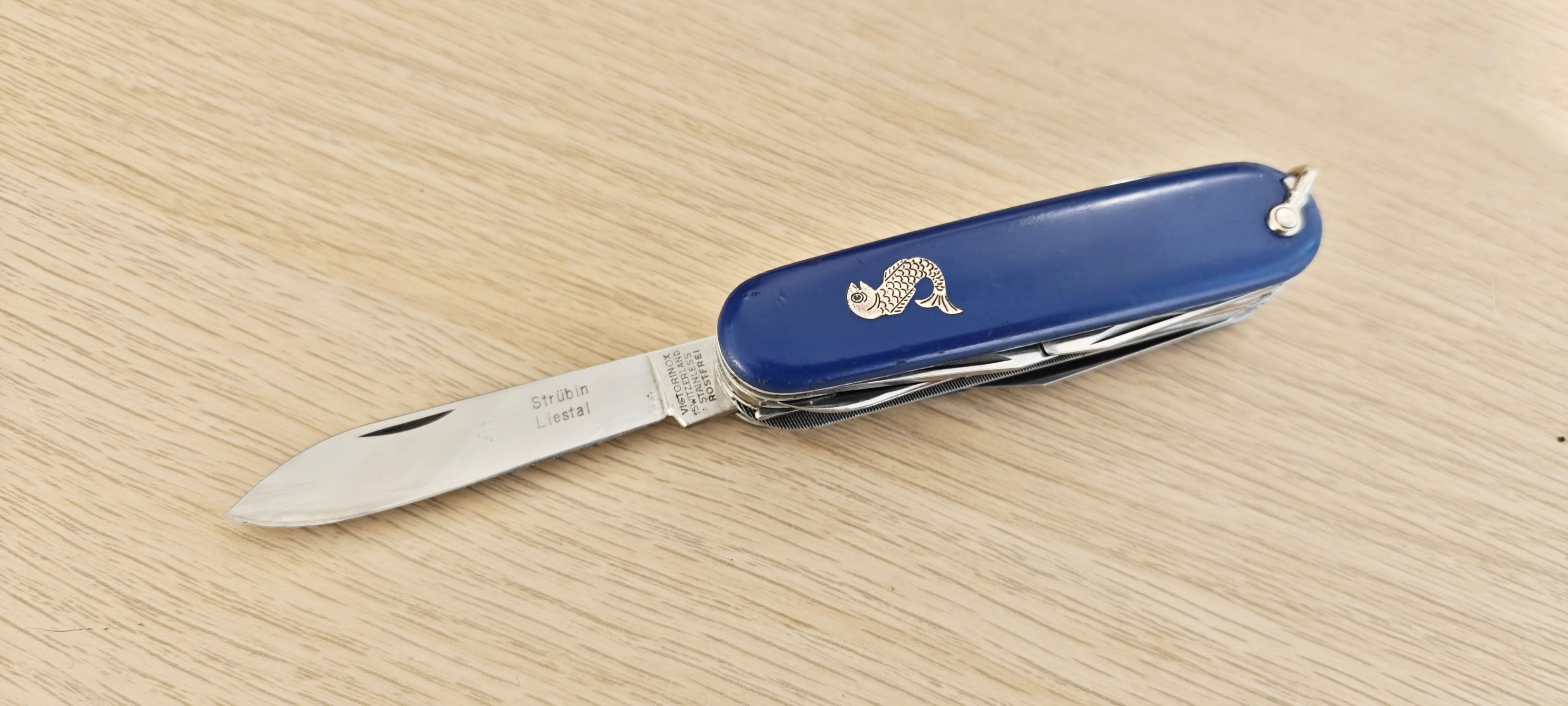 Victorinox Swiss Army Angler Fishermesser Model 235fm 1961-1968 Liestal