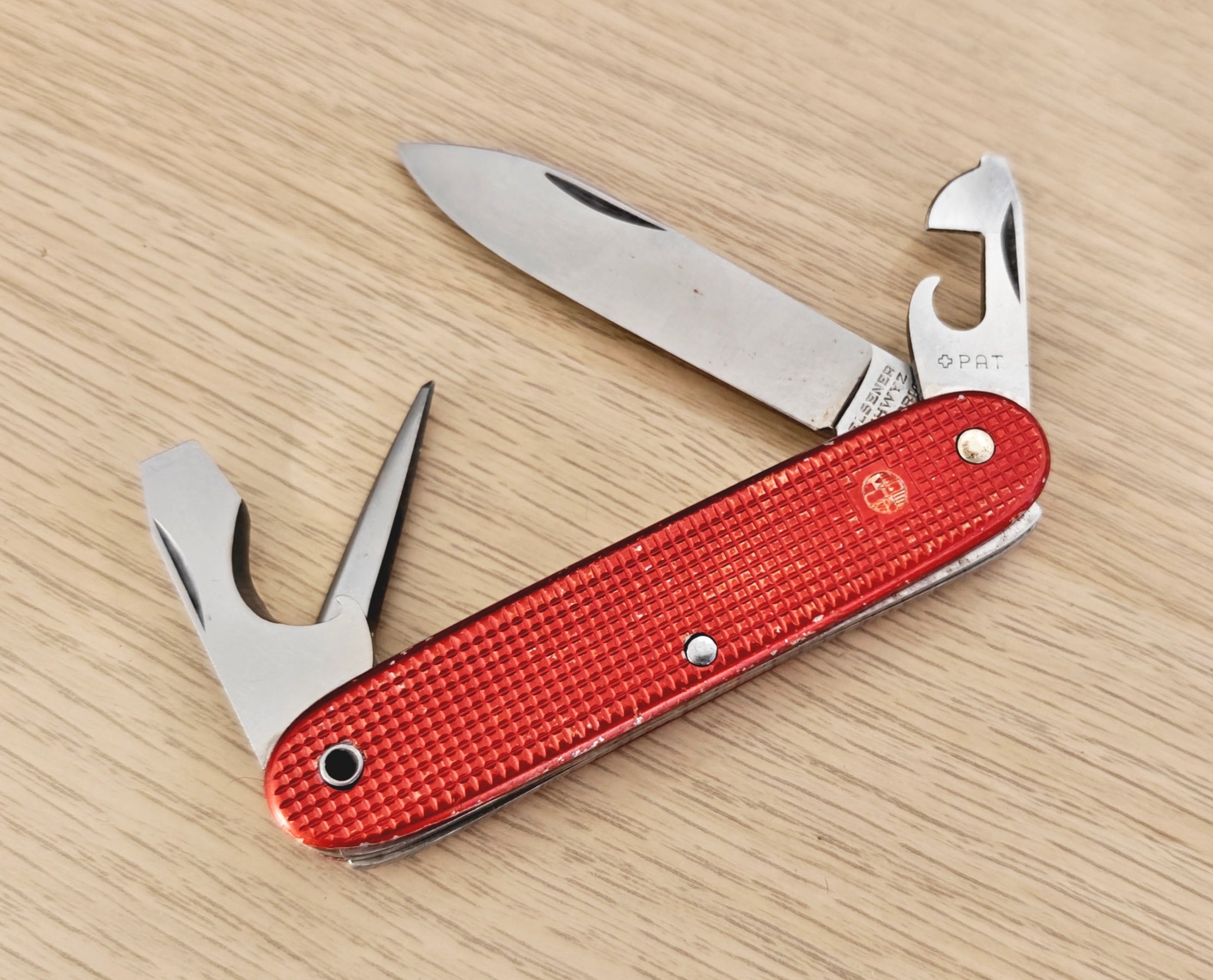 Victorinox Swiss Army Knife Soldier 1963 Elsener Victoria Red