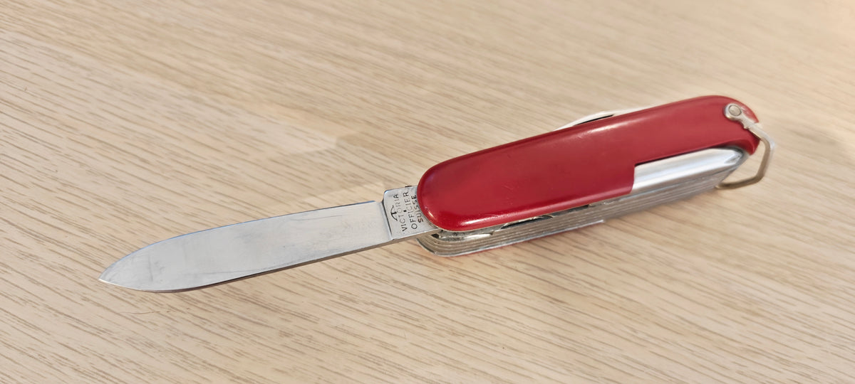 Victorinox Swiss Army Knife Champion B Victoria 1957-1961 Bail