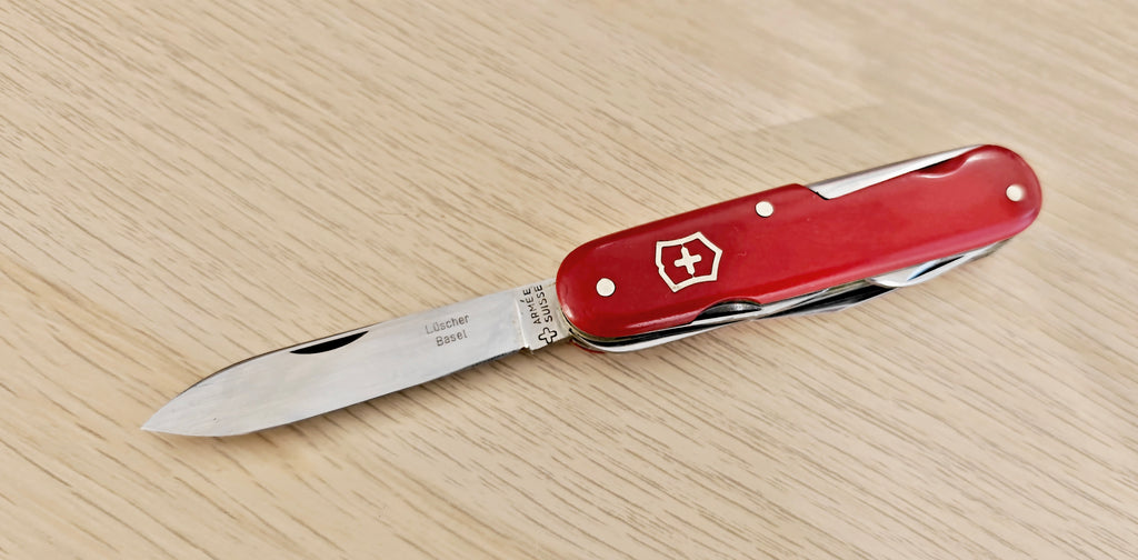 Couteau suisse Victorinox Camper 237 Victoria 1946-1951 Bâle