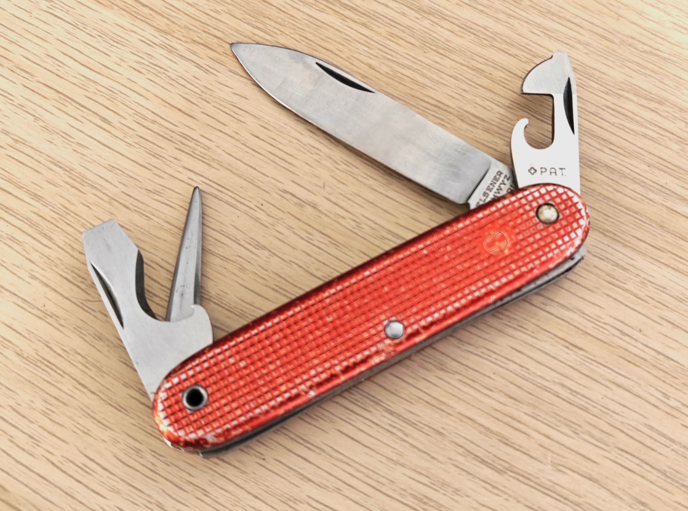 Victorinox Swiss Army Knife Soldier 1962 Elsener Victoria Red