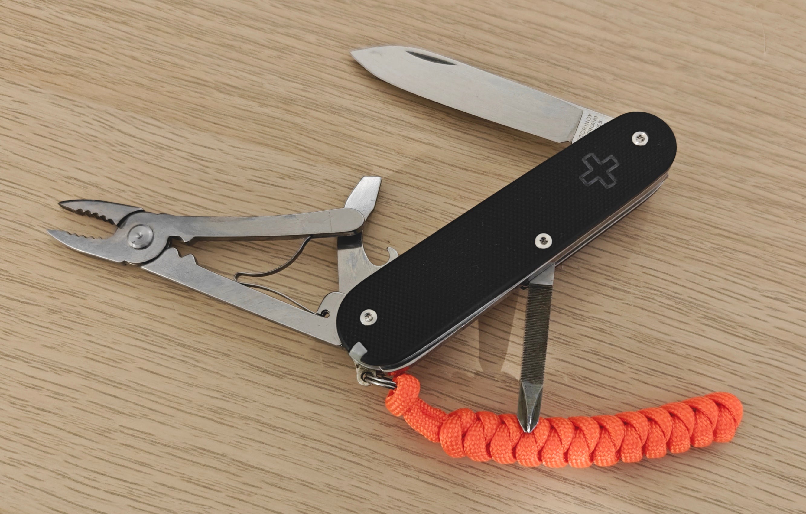 Victorinox Swiss Army Custom Special Mechanic G10 Scales