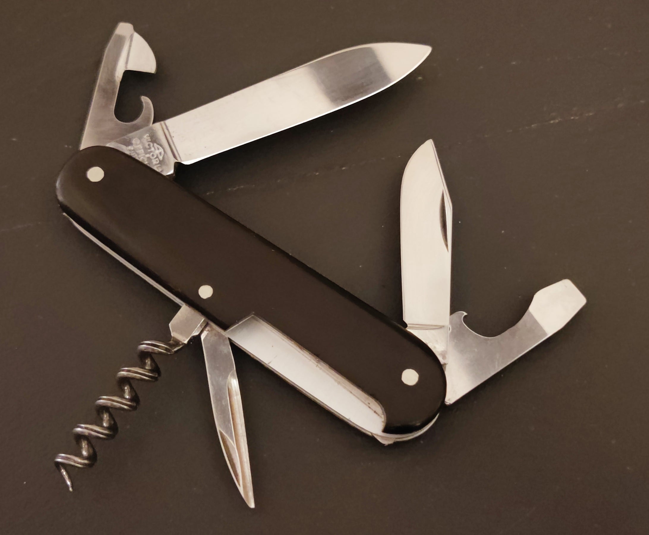 Escalas Victorinox Swiss Army Standard Modelo 234 Victoria Horn 1961-1971 FBW