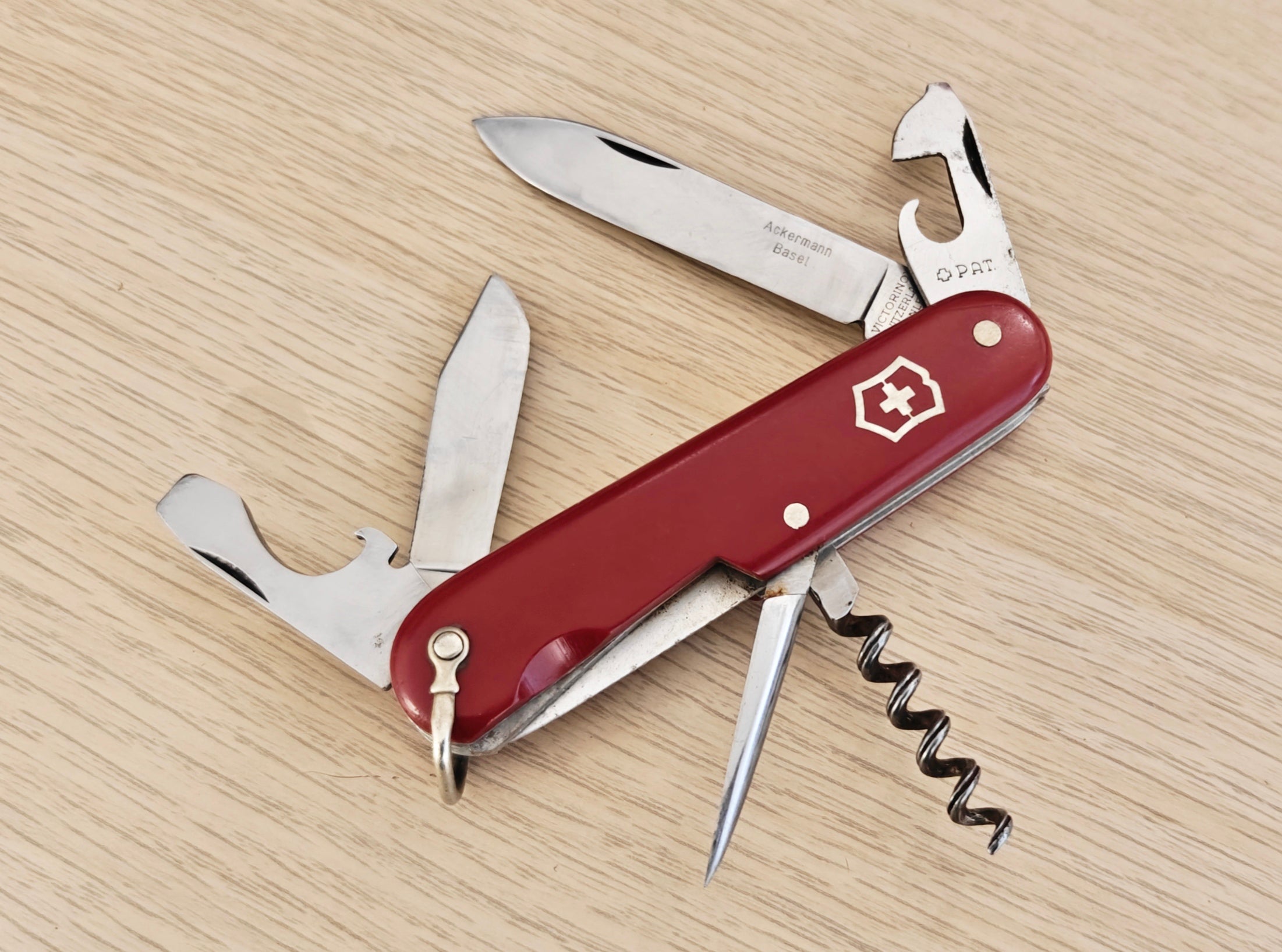 Victorinox Swiss Army Standard Model 234U 1951-1957 Victoria bail Basel