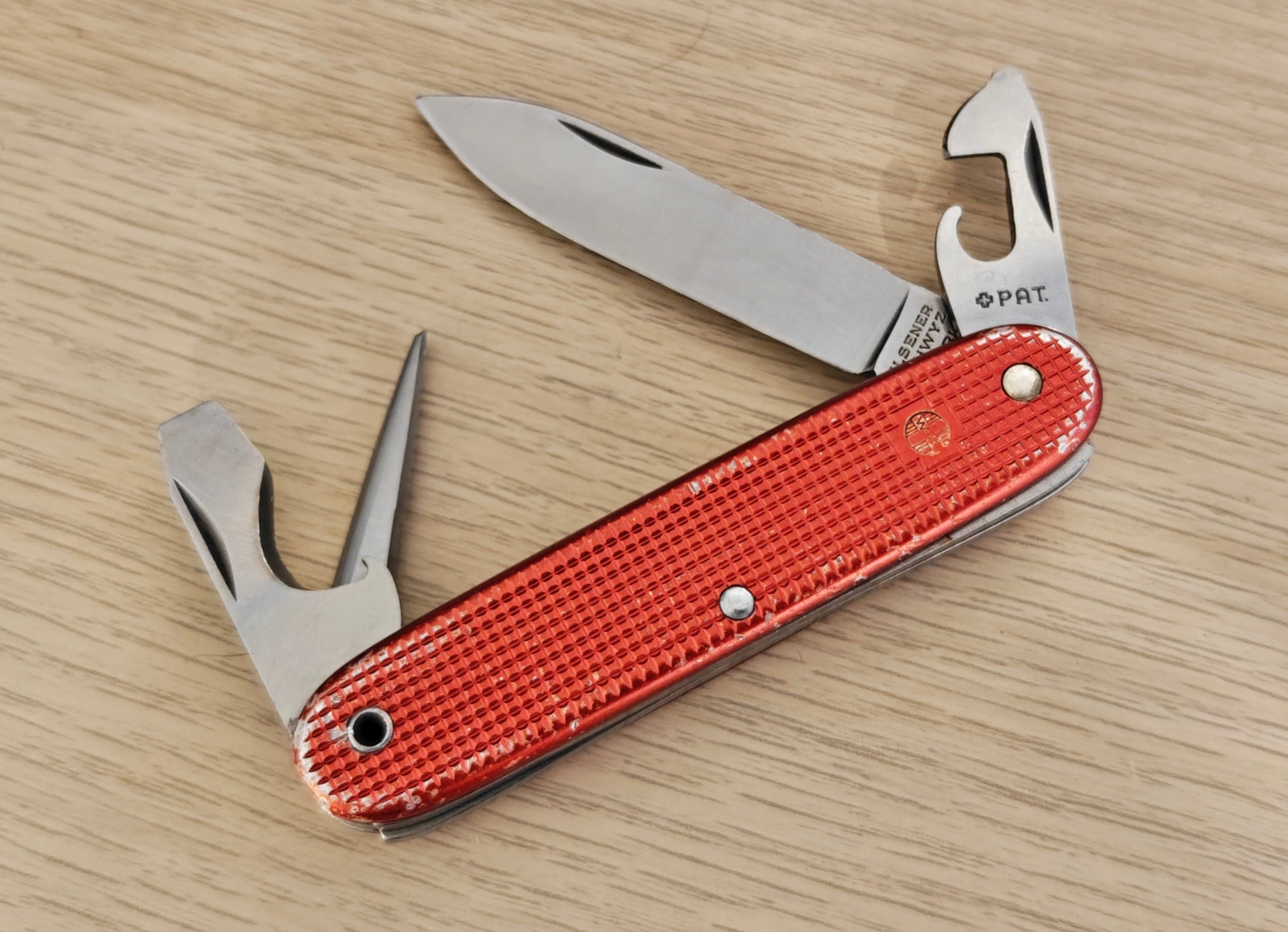 Victorinox Swiss Army Knife Soldier 1962 Elsener Victoria Red