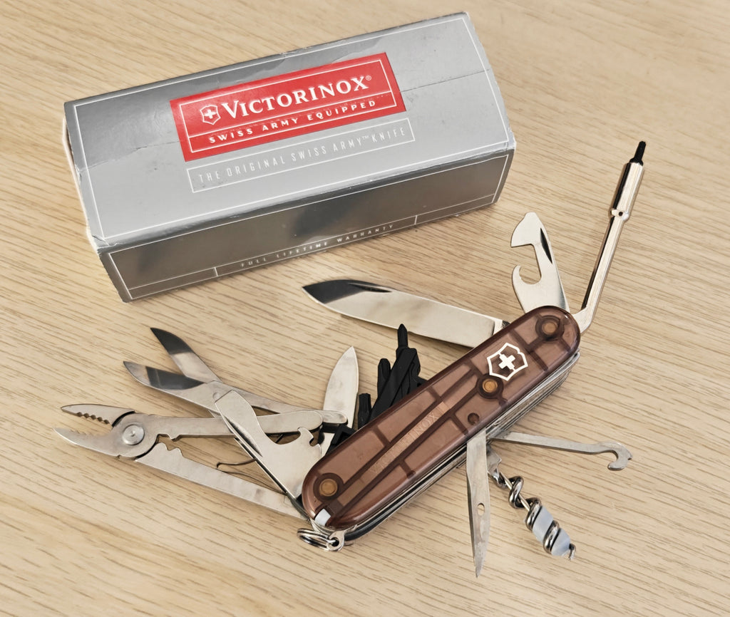 Victorinox Swiss Army Knife Cybertool 34 Onyx NIB