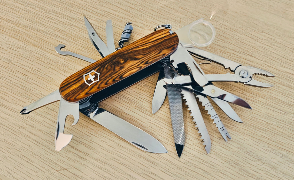 Victorinox Swiss Army Swisschamp Sandal Wood