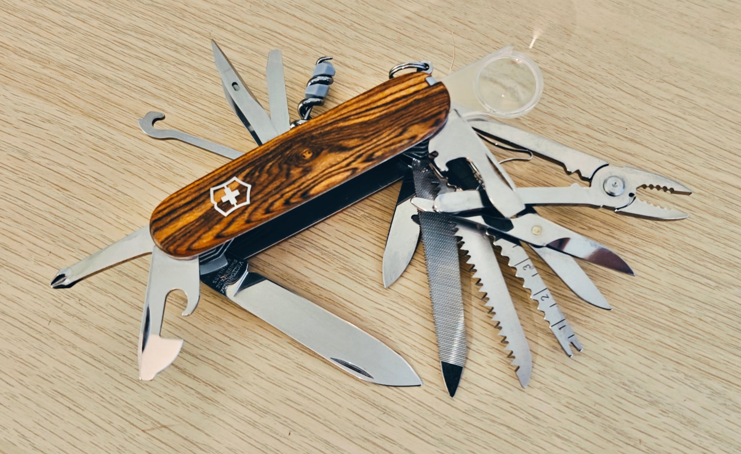 Victorinox Swiss Army Swisschamp Sandal Wood