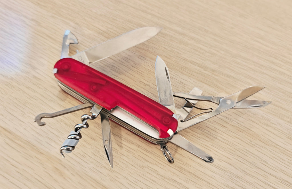 Victorinox Swiss Army Knife Traveller Lite NIB