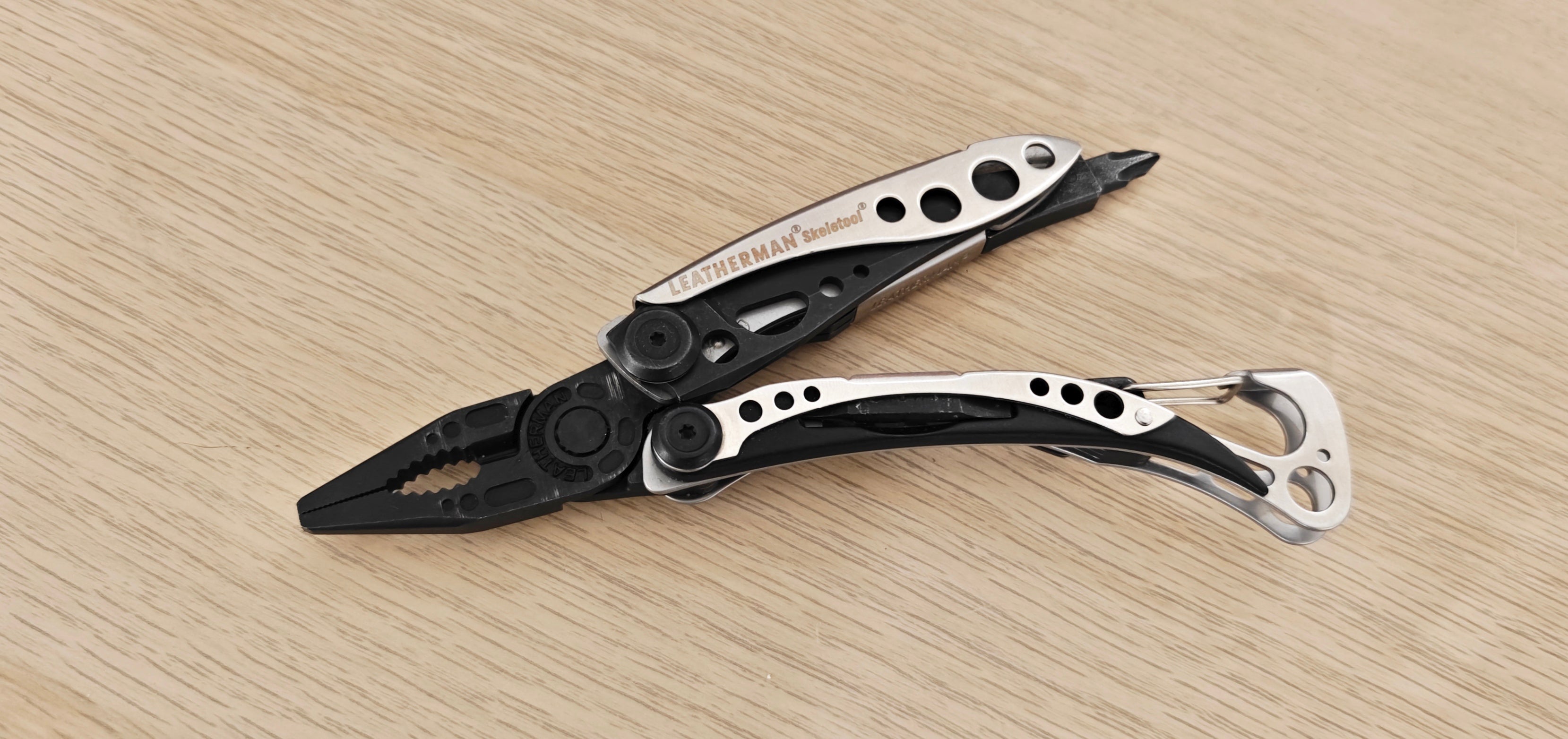 Leatherman Skeletool Silver Black