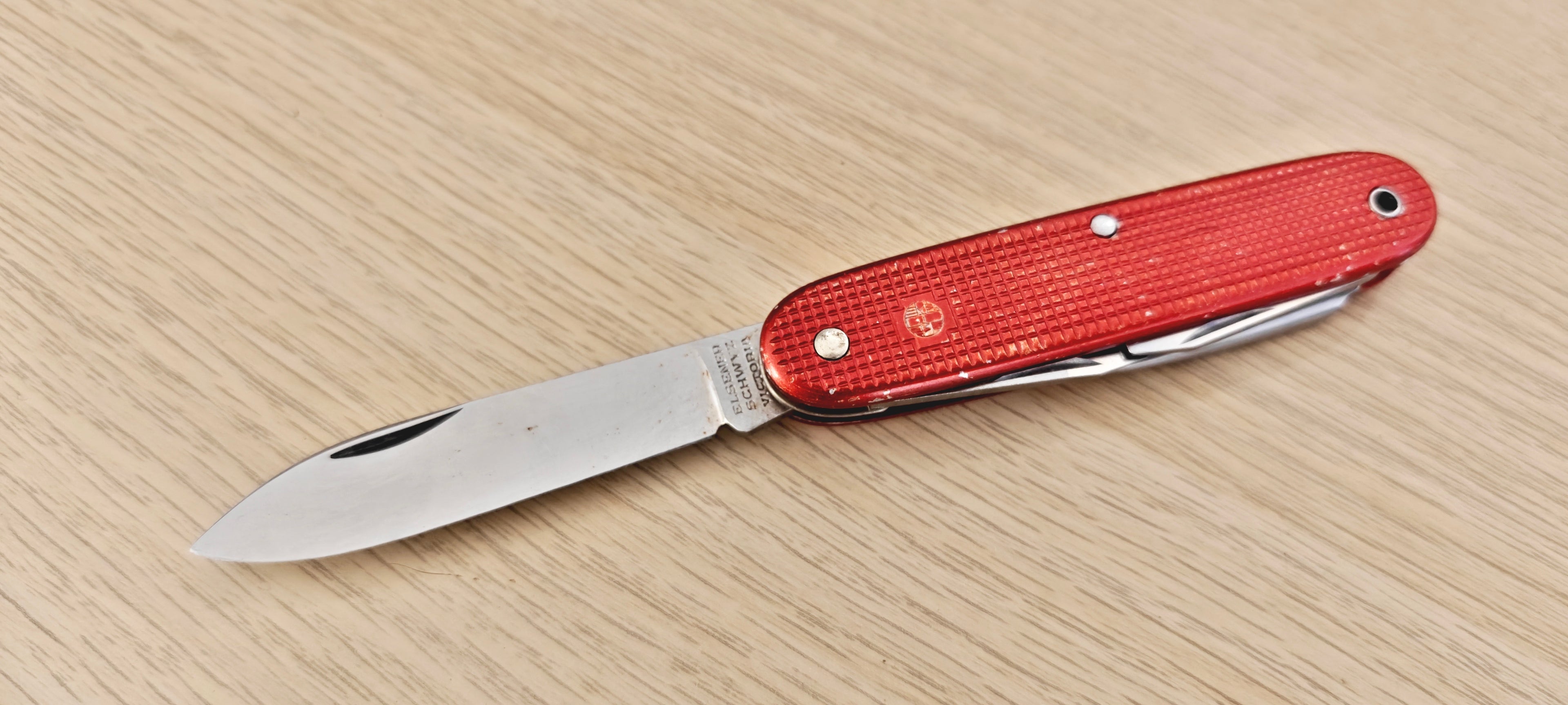 Victorinox Swiss Army Knife Soldier 1963 Elsener Victoria Red