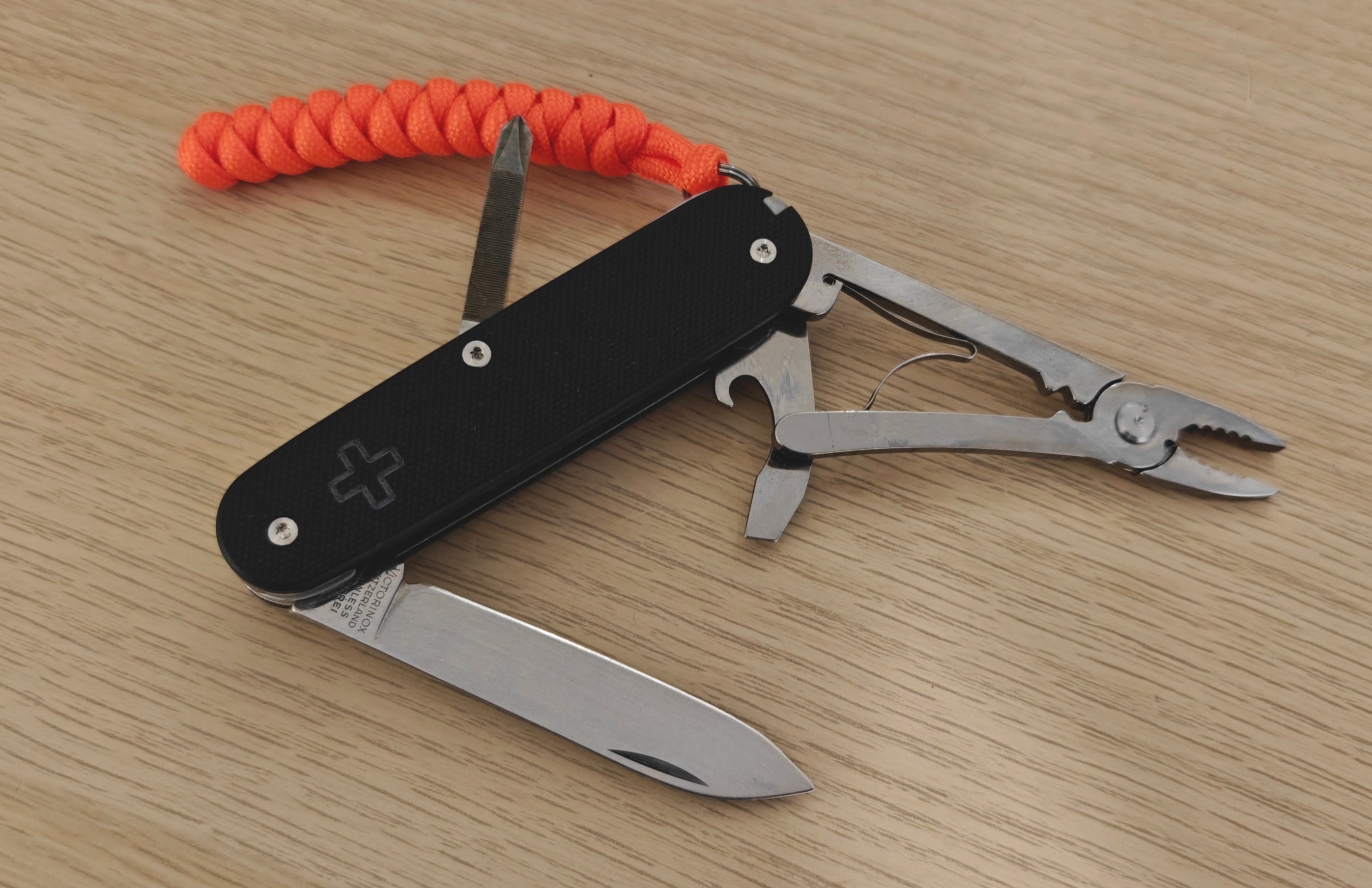 Victorinox Swiss Army Custom Special Mechanic G10 Scales