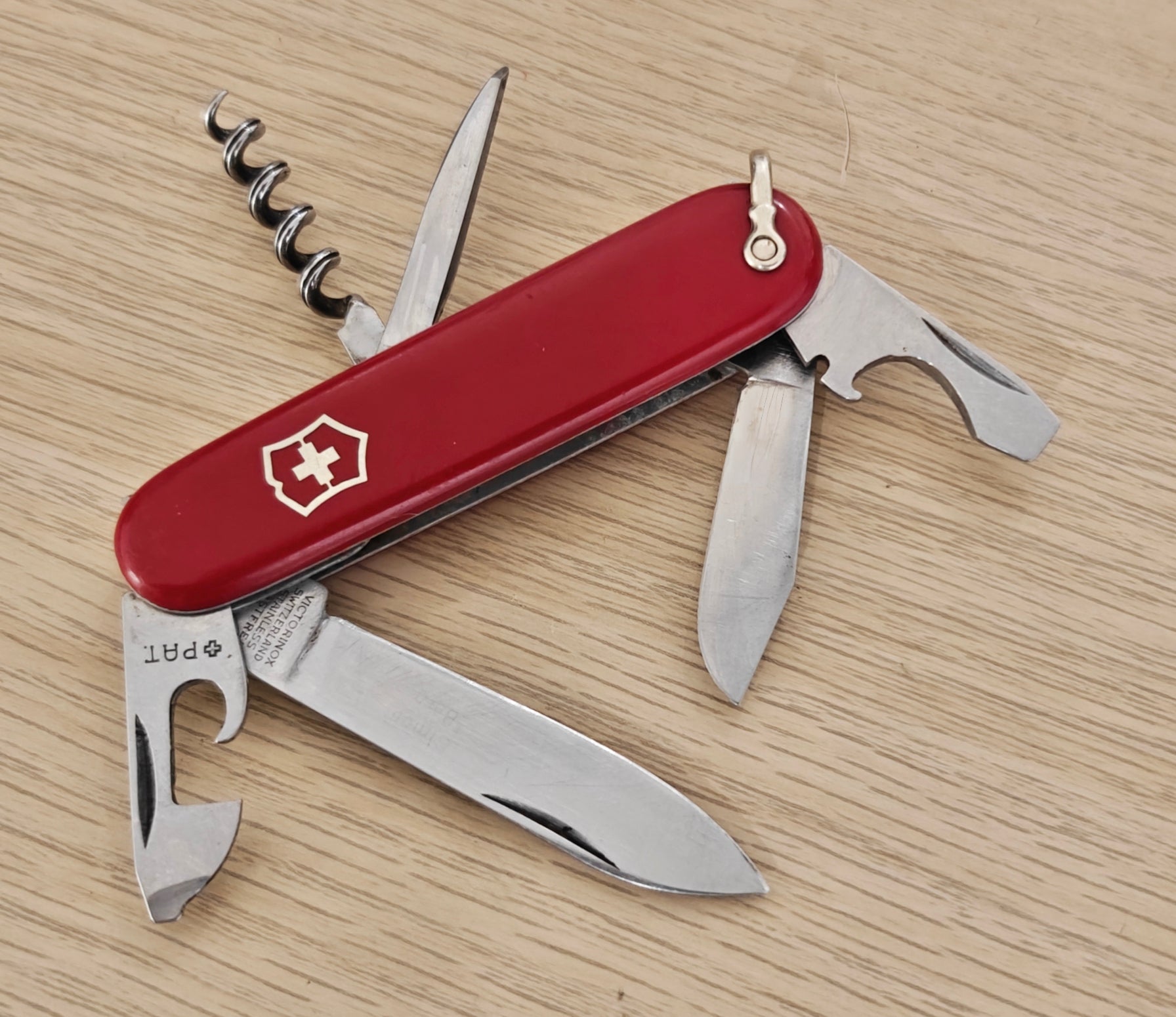 Victorinox Swiss Army Tourist Victoria 1961-1968 Bail