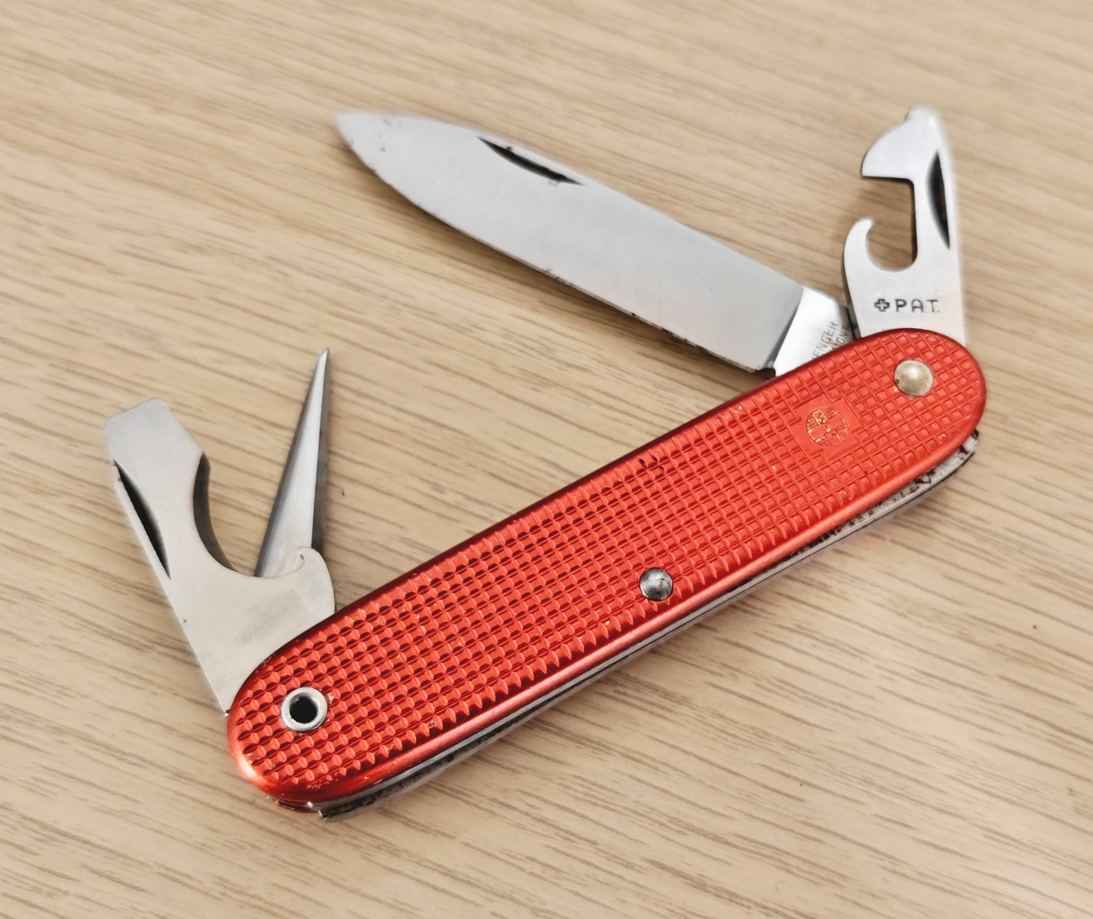 Wenger Swiss Army Soldier 1965 Red