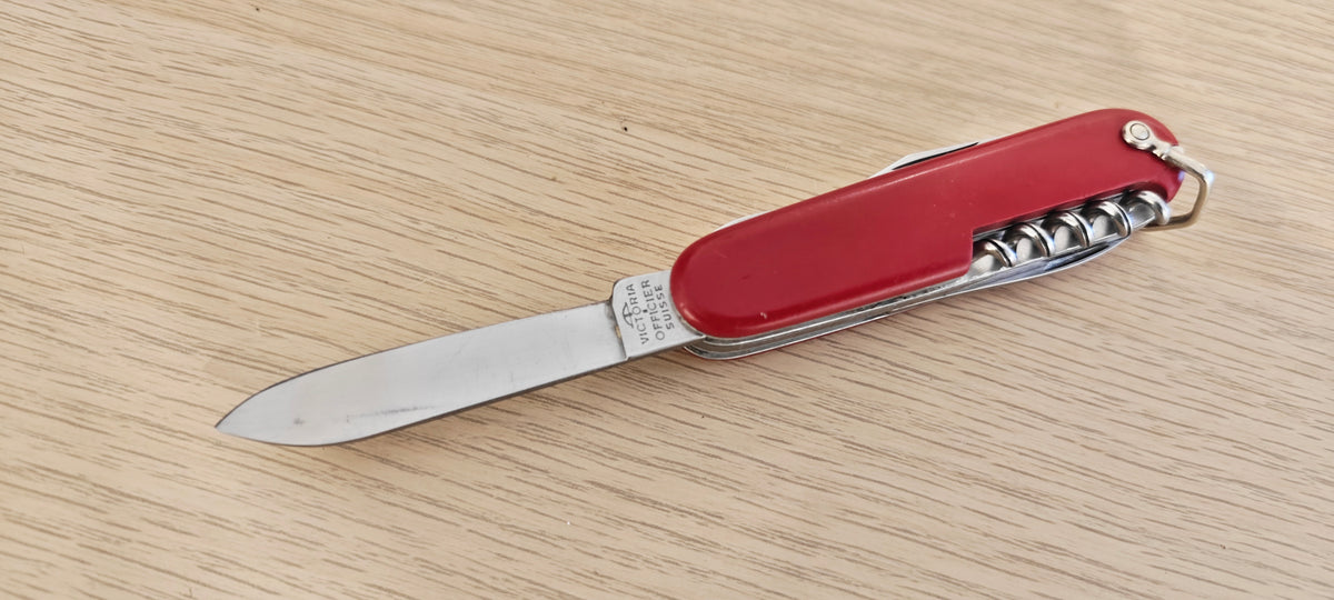 Victorinox Swiss Army Knife Climber Small 84mm Victoria 1961-1968 Bail