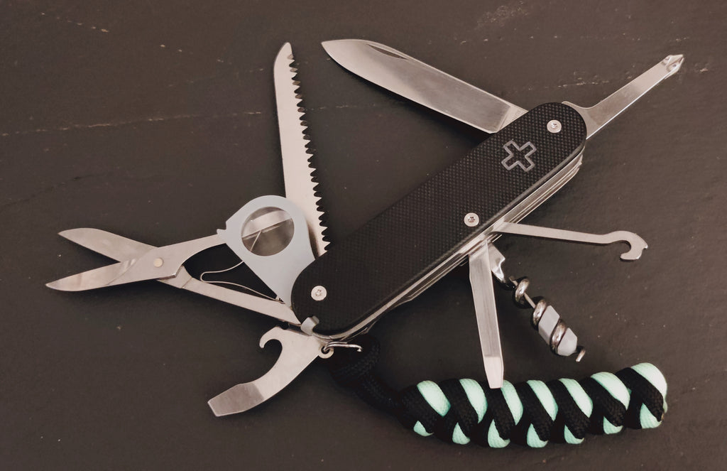 Victorinox Swiss Army Custom Yeoman Woodsaw G10