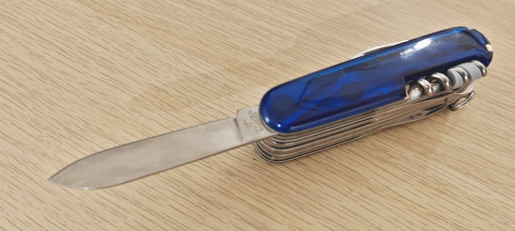 Victorinox Swiss Army Swisschamp Blue 1996-2005 leather pouch