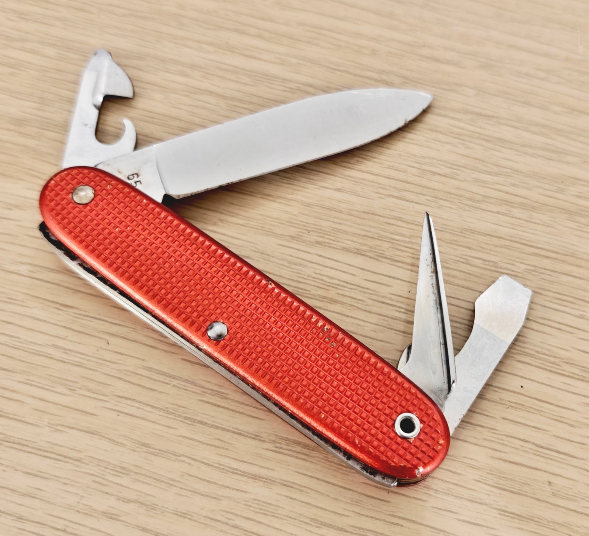 Wenger Swiss Army Soldier 1965 Red