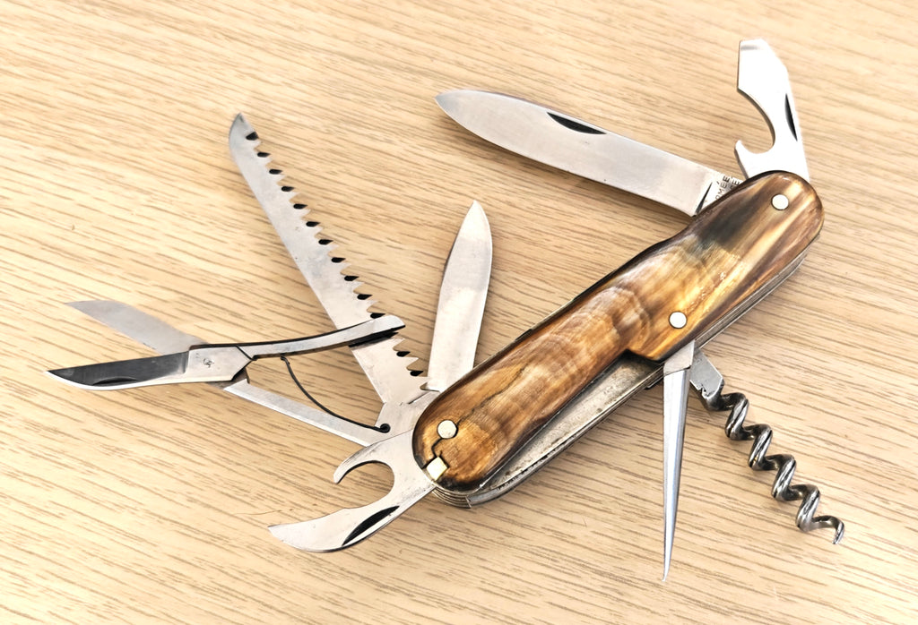 Victorinox Swiss Army Knife Huntsman Woodsman Horn 236a Armée Suisse 1946-1949