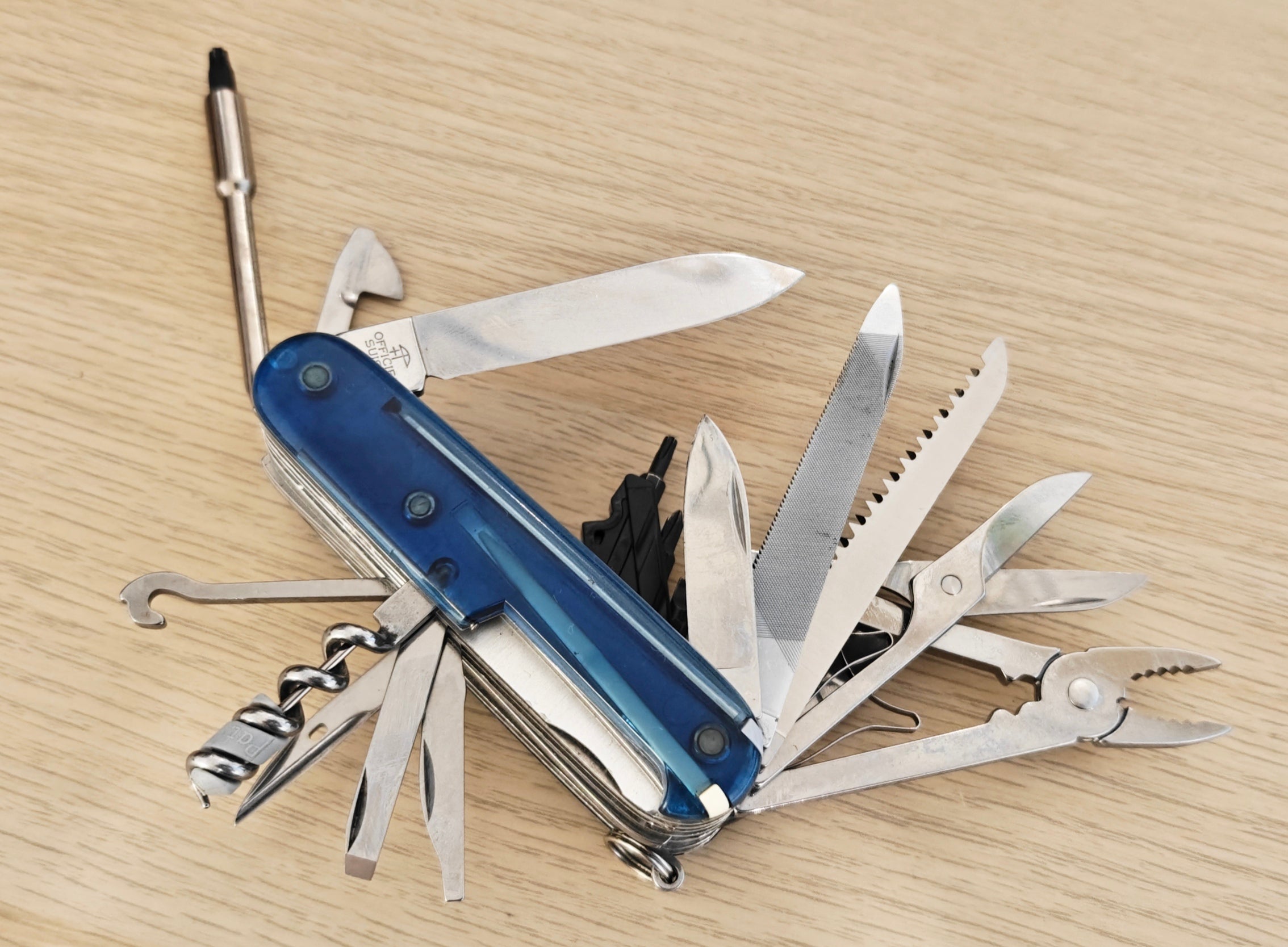 Victorinox Swiss Army Cybertool 41 Sapphire Old Cross + Pouch