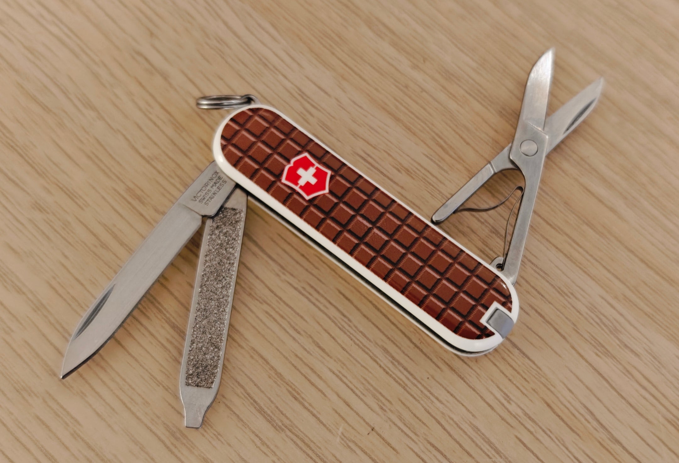 Victorinox Swiss Army Classic SD Chocolate
