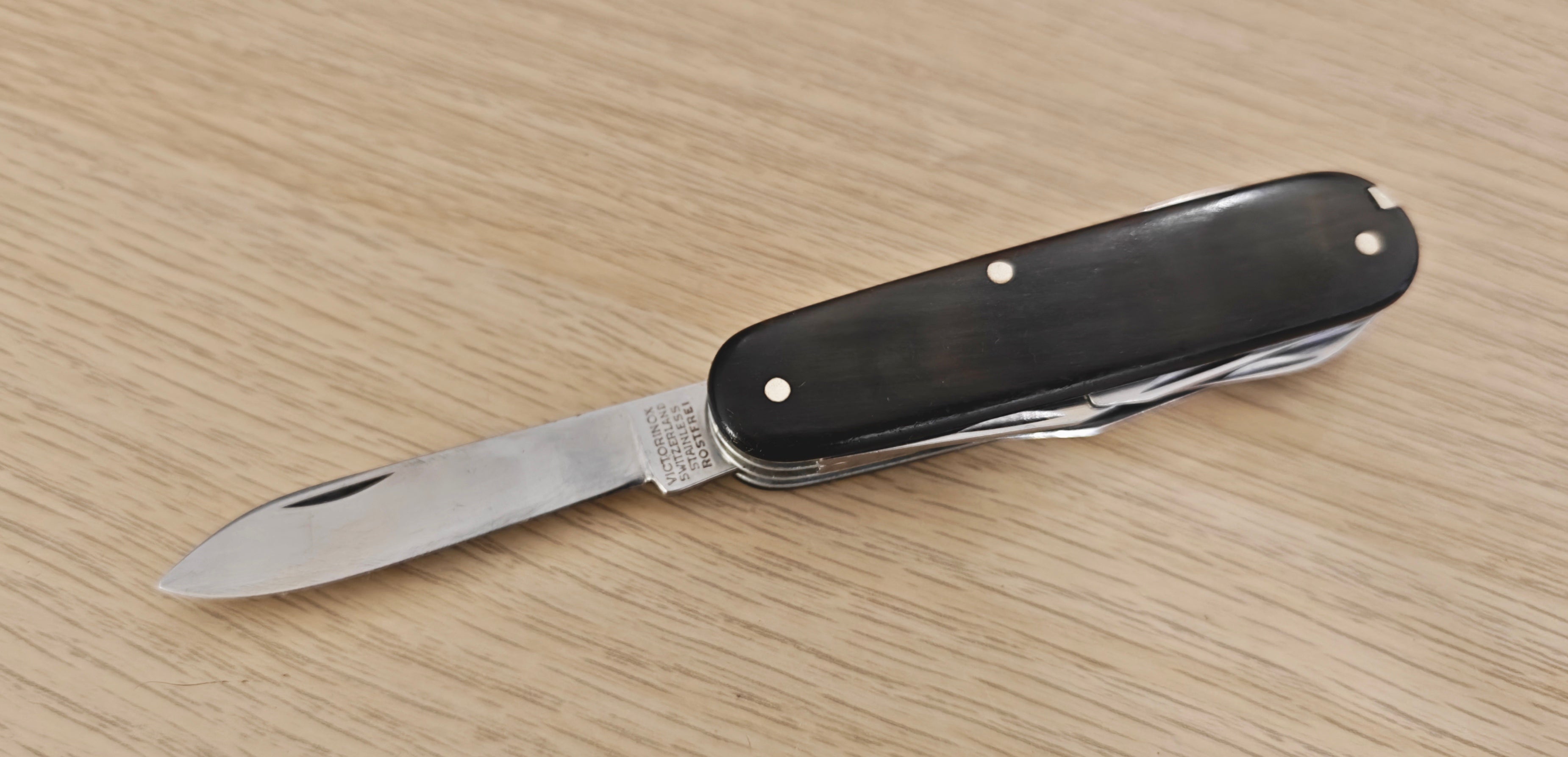 Victorinox Swiss Army Knife Timekeeper Arabic Numerals – SAKnife