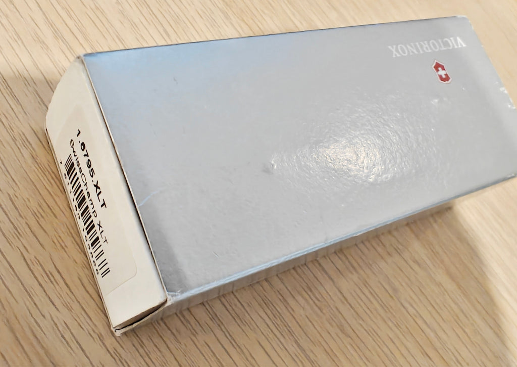 Victorinox Swiss Army Knife Swisschamp XLT NIB