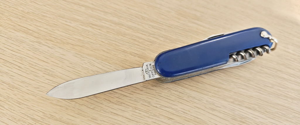 Victorinox Swiss Army Angler Fishermesser Model 235fm 1961-1968 Liestal