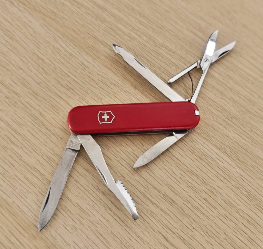 Victorinox Swiss Army Executive 74mm Victoria 1973