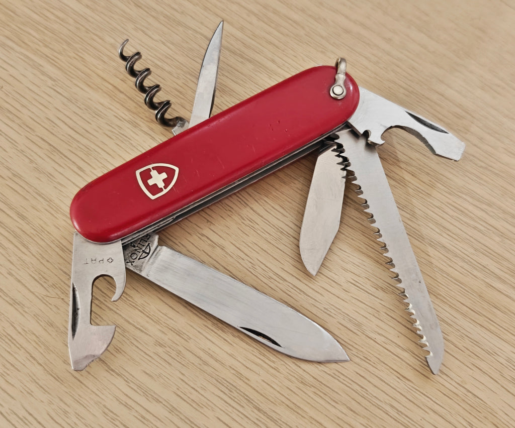 Victorinox Swiss Army Camper model 237U Elinox 1961-1965 bail