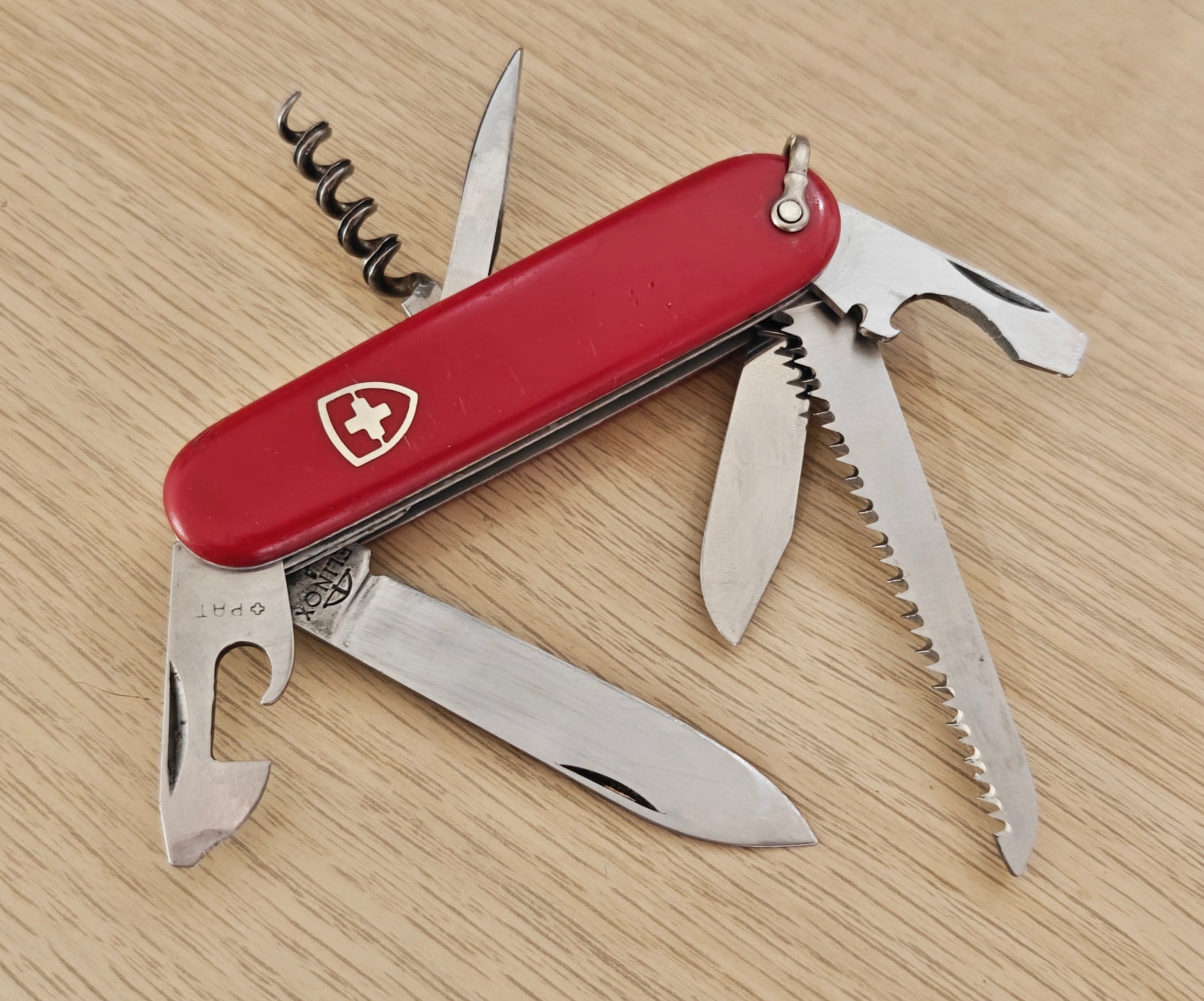 Victorinox Swiss Army Camper model 237U Elinox 1961-1965 bail