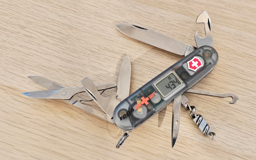 Victorinox Swiss Army Knife Altimeter Rega + Pouch