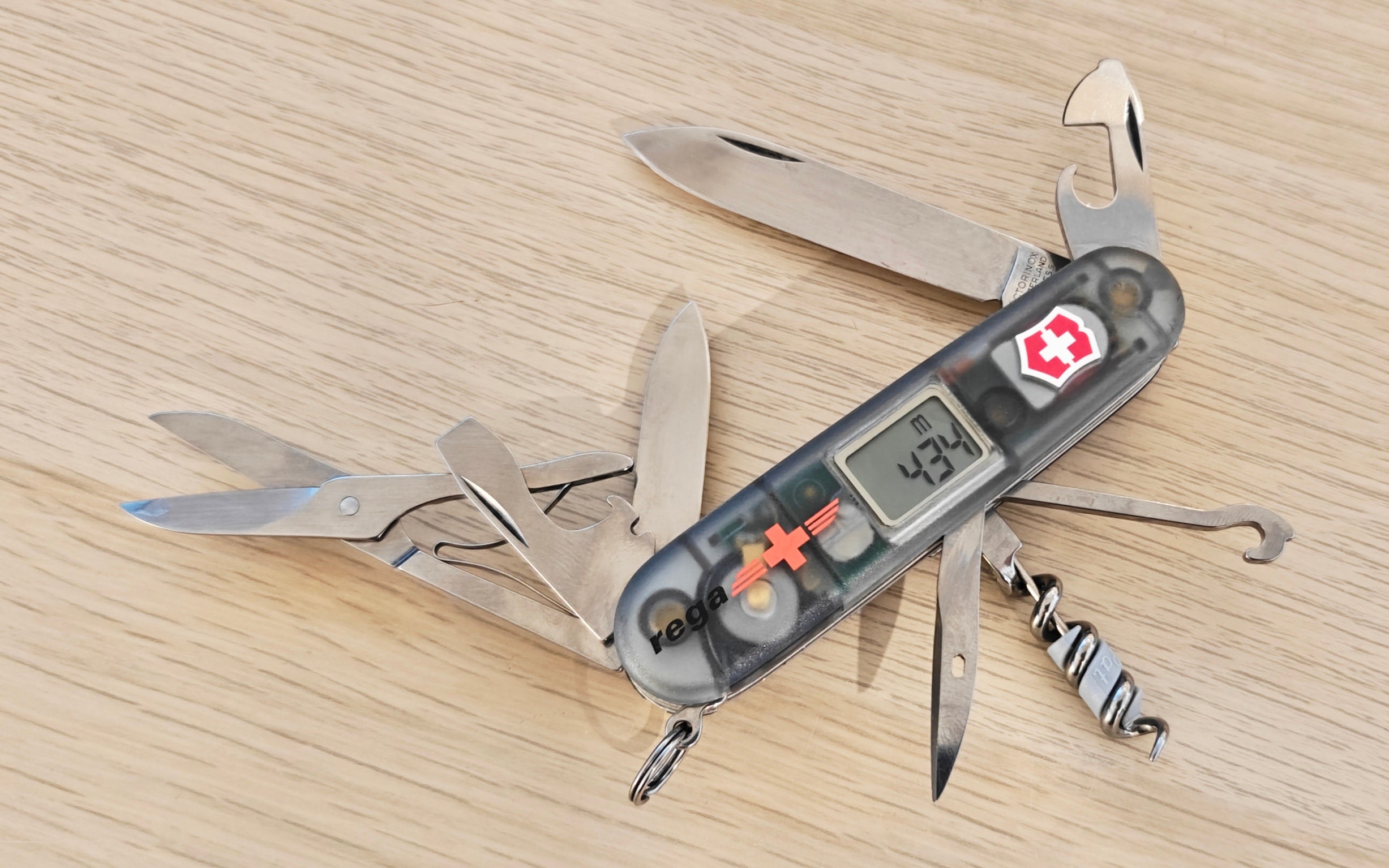 Victorinox Swiss Army Knife Altimeter Rega + Pouch