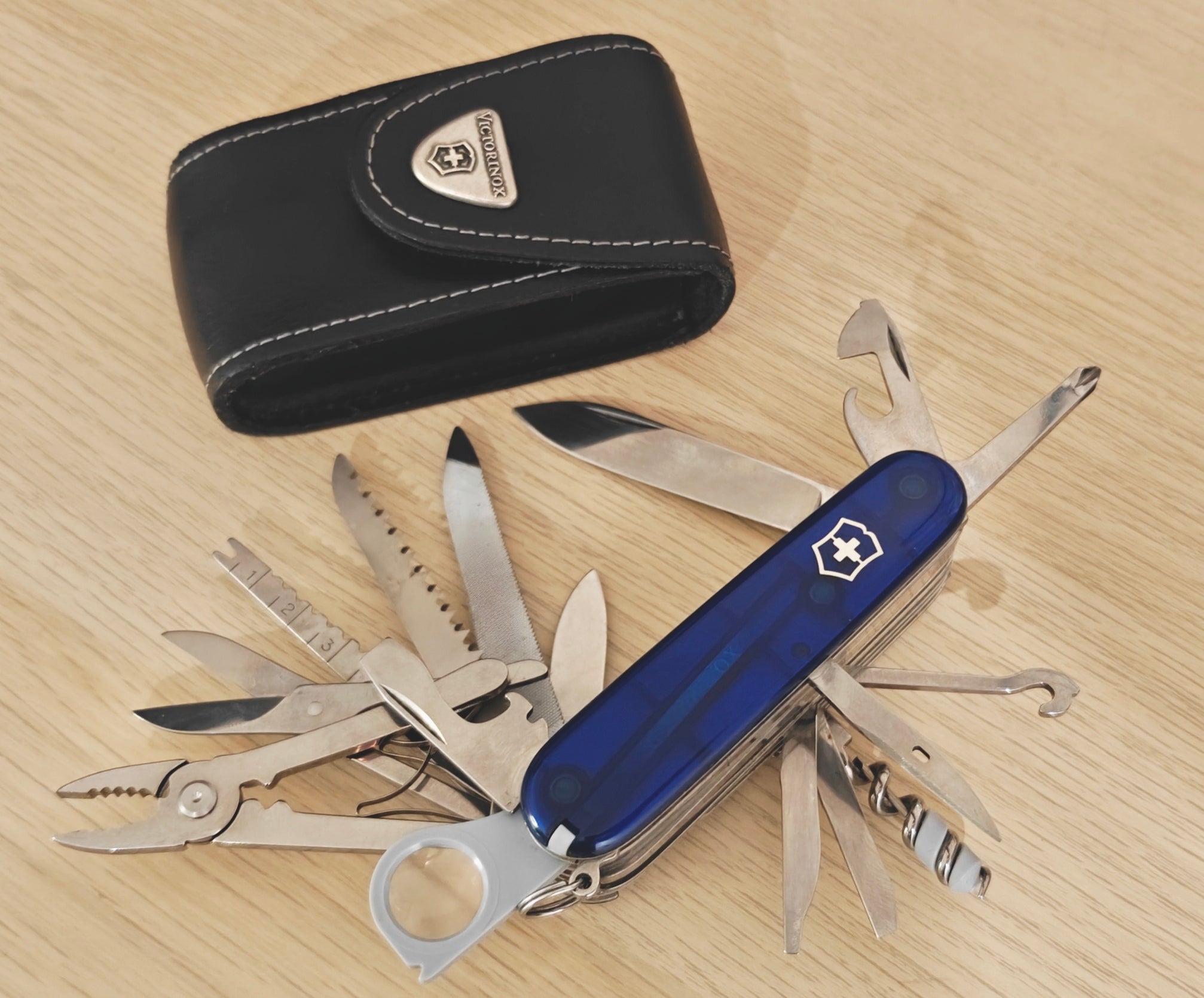 Victorinox Swiss Army Swisschamp Blue 1996-2005 leather pouch