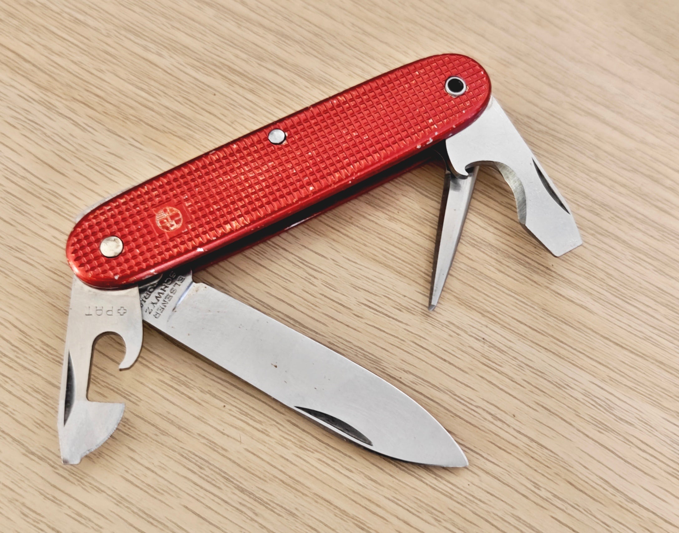 Victorinox Swiss Army Knife Soldier 1963 Elsener Victoria Red